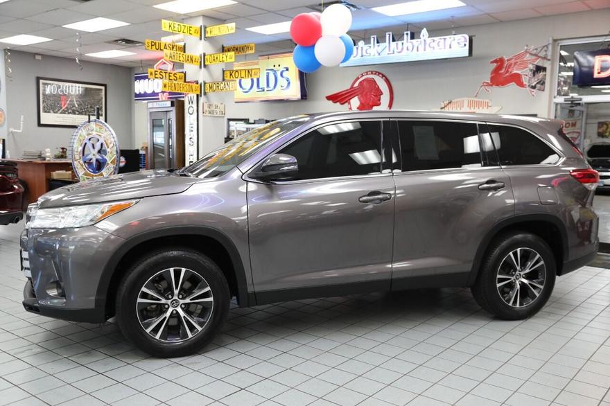 Toyota Highlander 2019 price $26,896