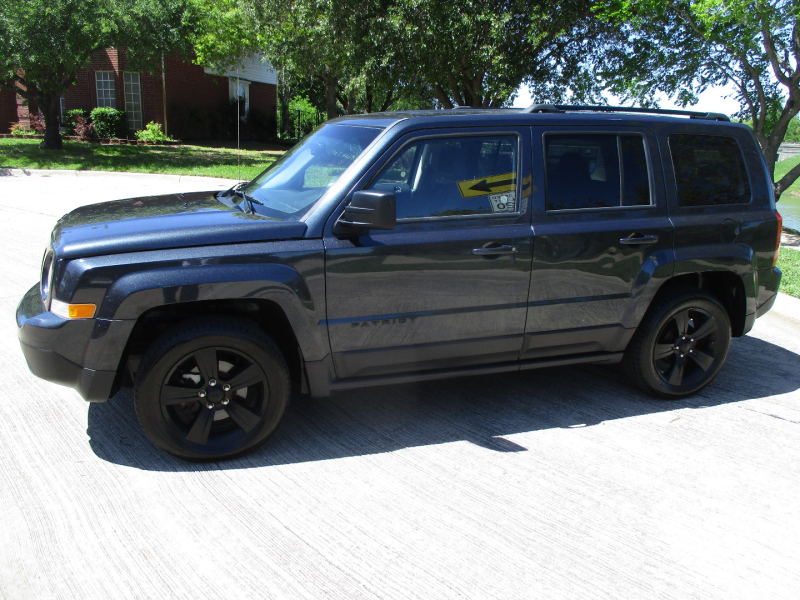 Jeep Patriot 2015 price $9,900