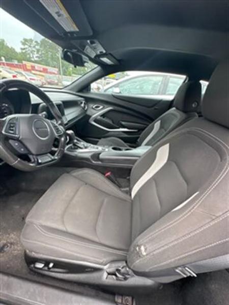 Chevrolet Camaro 2019 price $17,995