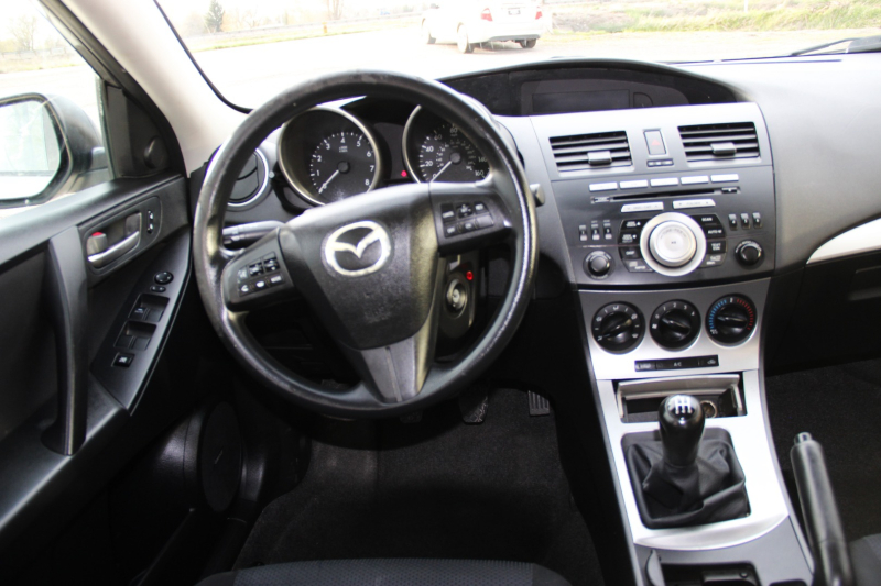 Mazda Mazda3 2011 price $7,999