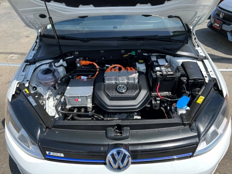 Volkswagen e-Golf 2016 price $13,999