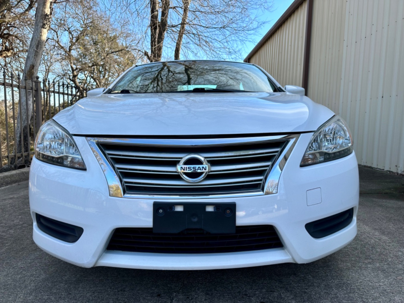 Nissan Sentra 2015 price $7,900