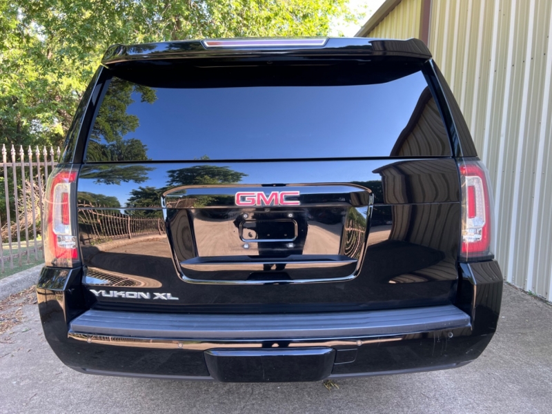 GMC Yukon XL 2019 price $27,900