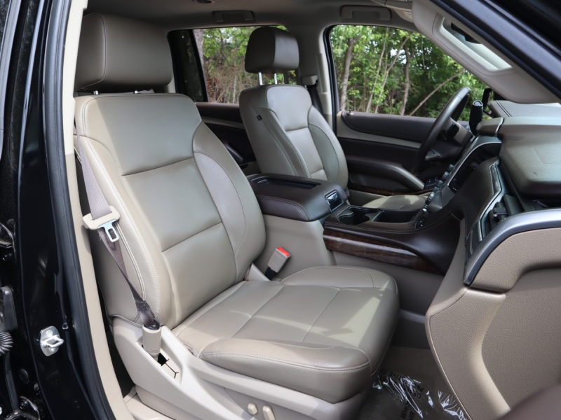 Chevrolet Suburban 2017 price $7,000