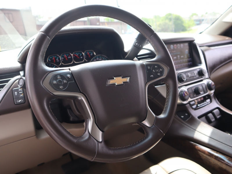 Chevrolet Suburban 2017 price $7,000