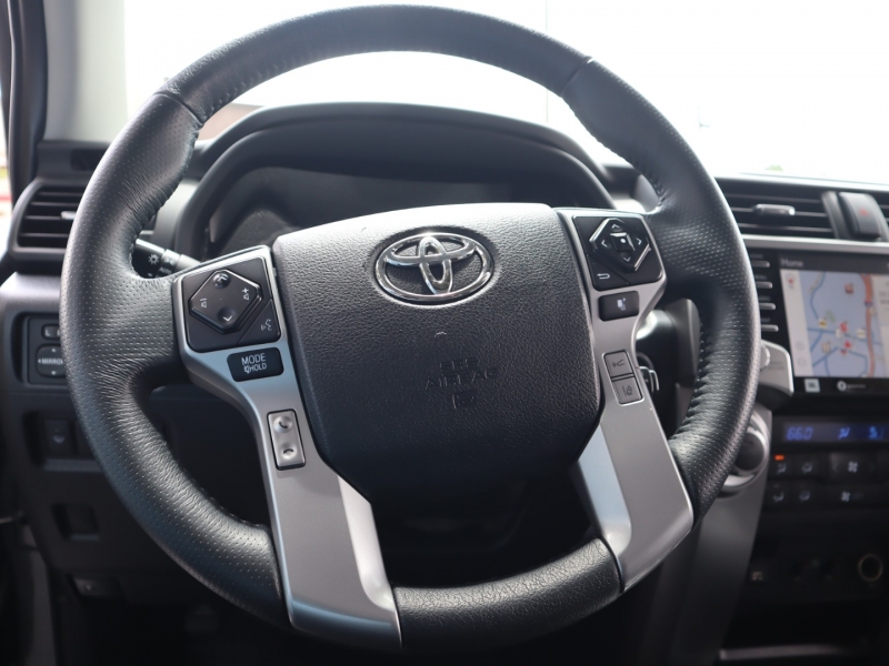 Toyota 4Runner 2020 price $8,000