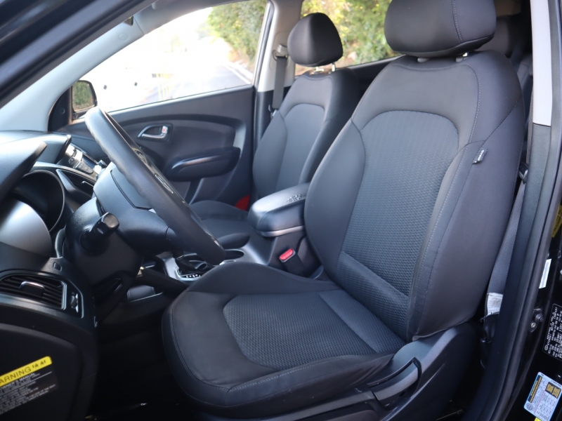 Hyundai Tucson 2015 price $3,500