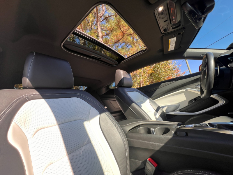 Chevrolet Camaro 2021 price $8,000