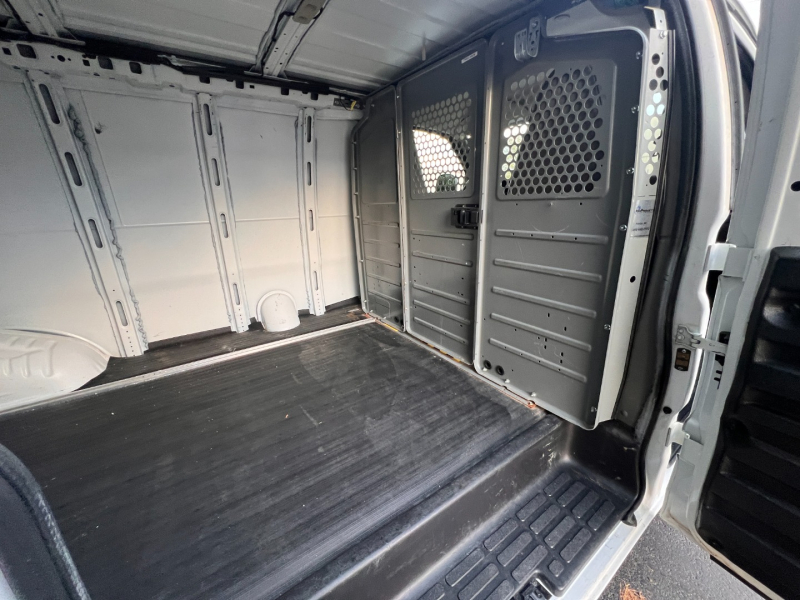 GMC Savana Cargo Van 2016 price $6,000