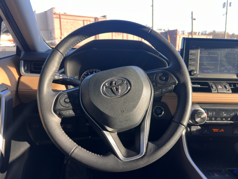 Toyota RAV4 2020 price $6,000