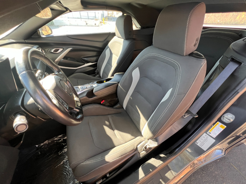 Chevrolet Camaro 2018 price $6,000