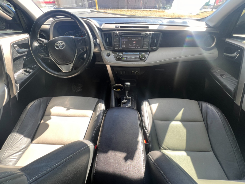 Toyota RAV4 2015 price $4,000