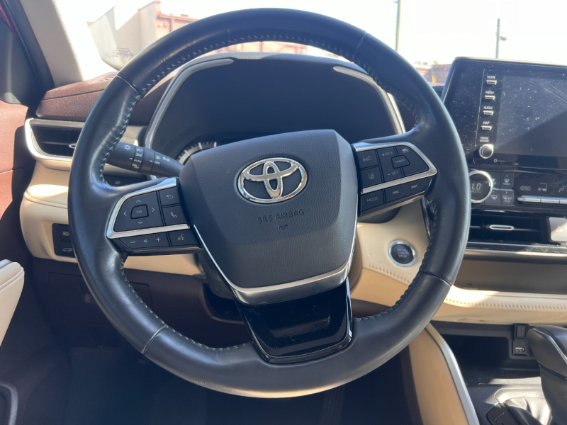Toyota Highlander 2021 price $7,000