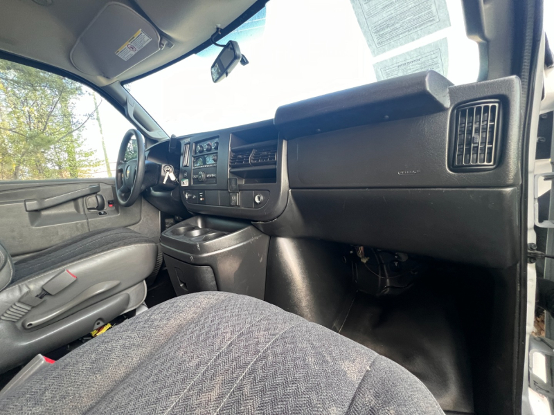 Chevrolet Express Cargo Van 2019 price $6,000