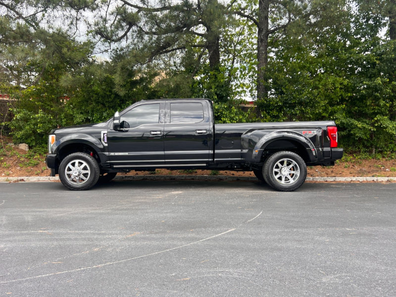 Ford Super Duty F-350 DRW 2017 price $12,000