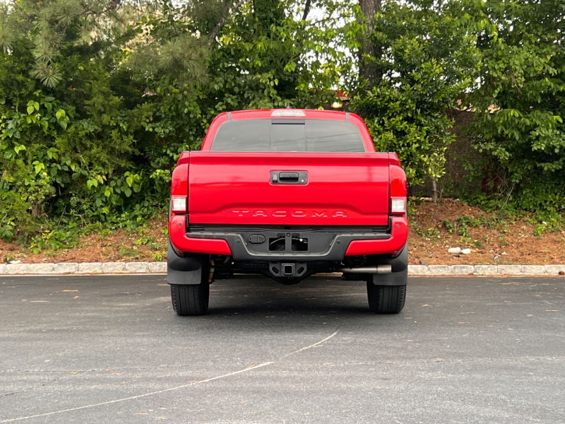 Toyota Tacoma 2017 price $6,000