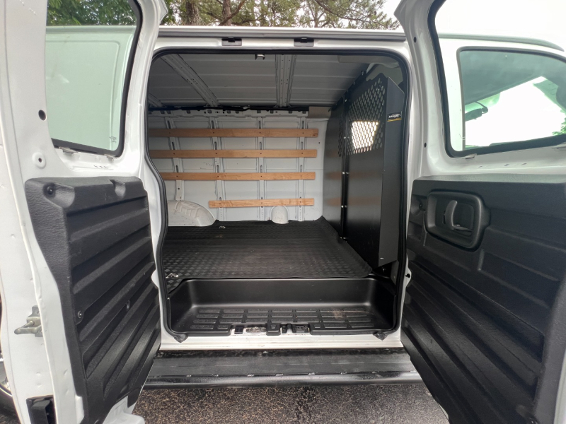 GMC Savana Cargo Van 2021 price $6,000