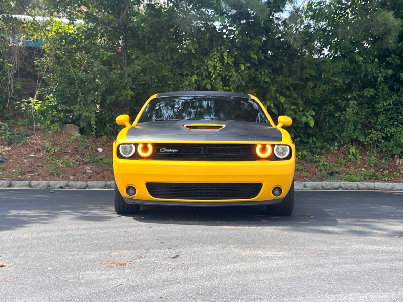 Dodge Challenger 2017 price $7,000