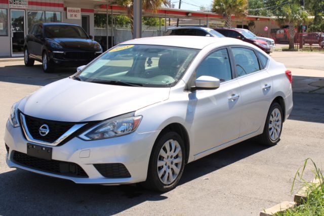 Nissan Sentra 2018 price Call for Pricing.