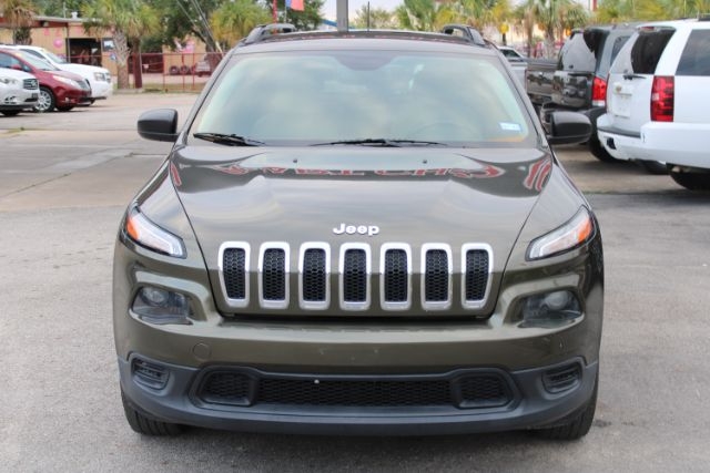 Jeep Cherokee 2015 price Call for Pricing.
