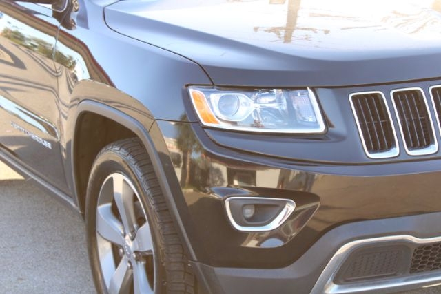 Jeep Grand Cherokee 2015 price Call for Pricing.