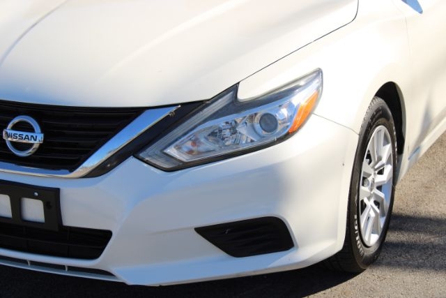 Nissan Altima 2016 price Call for Pricing.