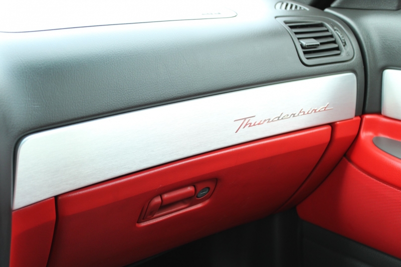 Ford Thunderbird 2002 price $0 Cash