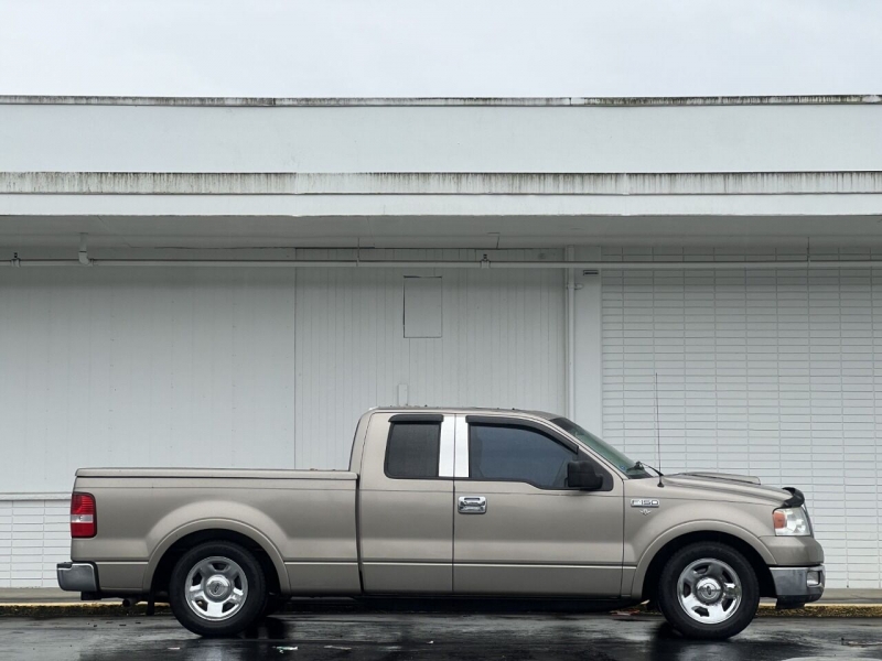 Ford F-150 2004 price $4,895