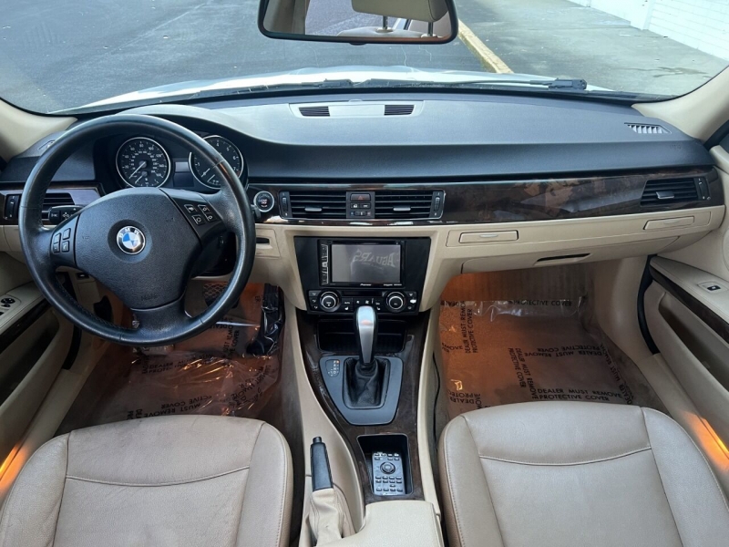 BMW 3 Series 2011 price $5,895