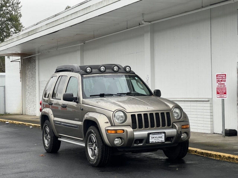 Jeep Liberty 2004 price $3,895