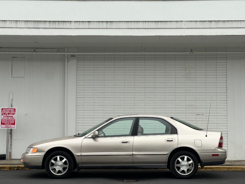 Honda Accord 1995 price $2,895