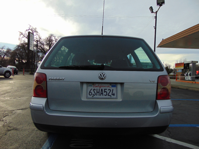 Volkswagen Passat 2002 price $4,995