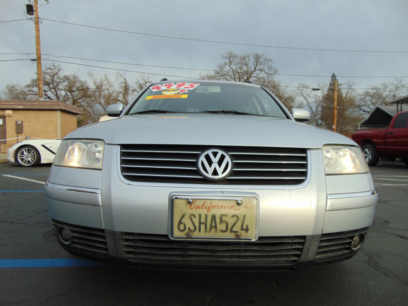 Volkswagen Passat 2002 price $4,995