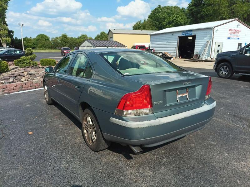 VOLVO S60 2004 price $2,900