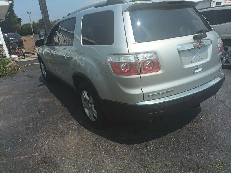 GMC ACADIA 2011 price $6,900