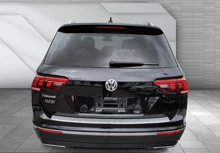 Volkswagen Tiguan 2019 price $28,744