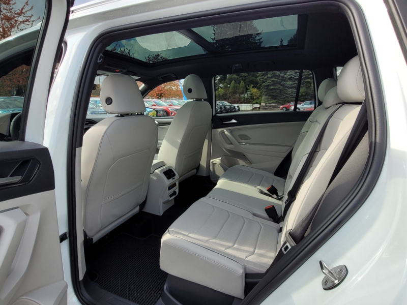 Volkswagen Tiguan 2023 price $48,659