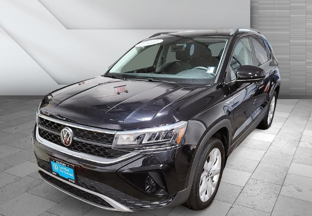 Volkswagen Taos 2022 price $32,365