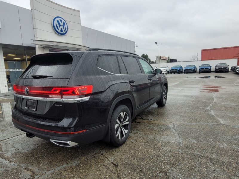Volkswagen Atlas 2024 price $51,045