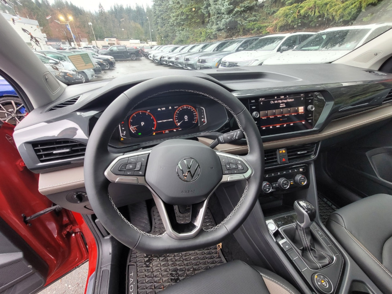 Volkswagen Taos 2023 price $37,365