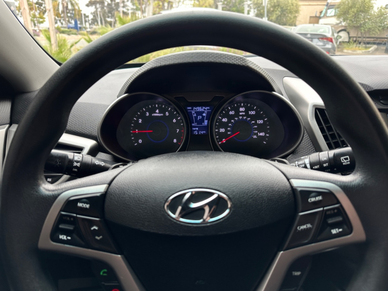 Hyundai VELOSTER 2015 price $7,900