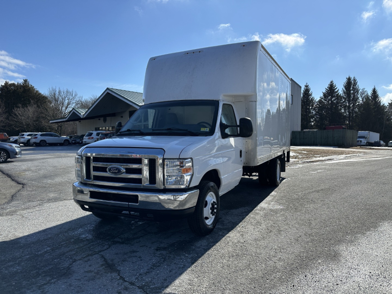 Ford Econoline Commercial Cutaway 2016 price $9,995