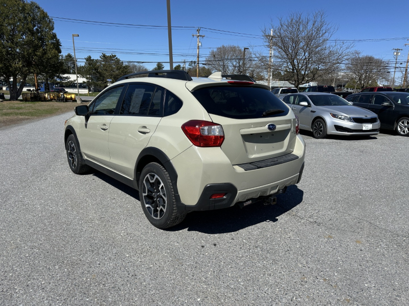 Subaru Crosstrek 2017 price $17,995