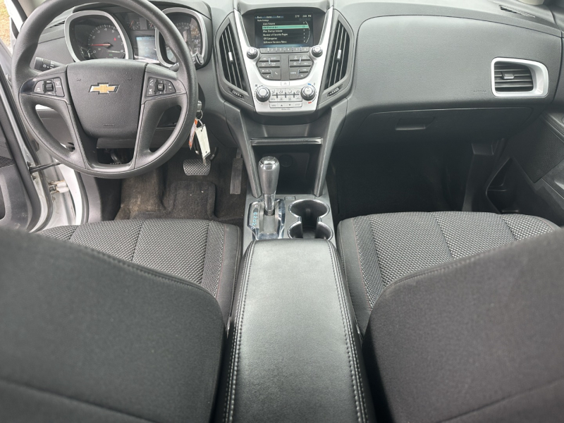 Chevrolet Equinox 2017 price $11,895
