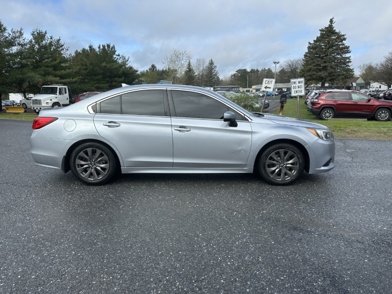 Subaru Legacy 2017 price $11,895