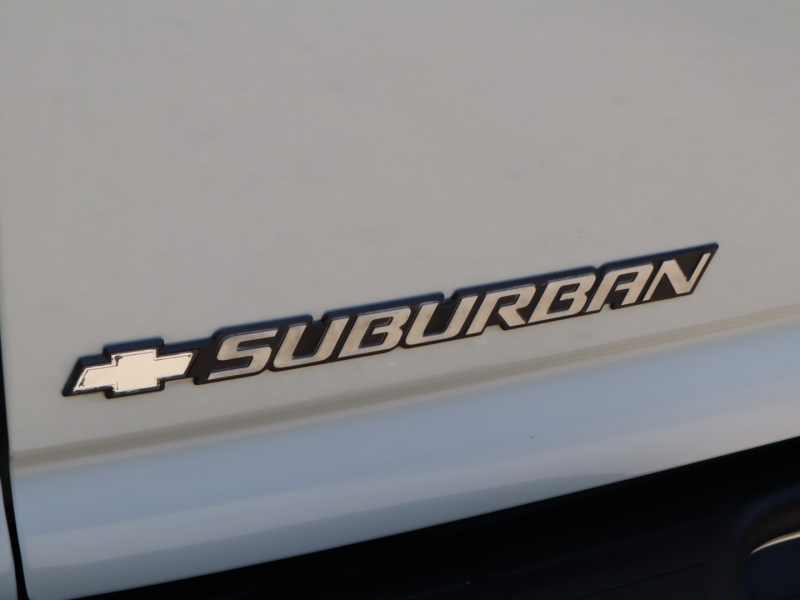 Chevrolet Suburban 2005 price $9,500