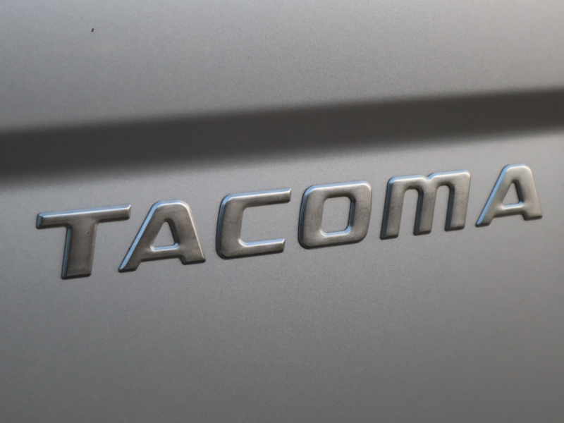 Toyota Tacoma 2002 price $5,500