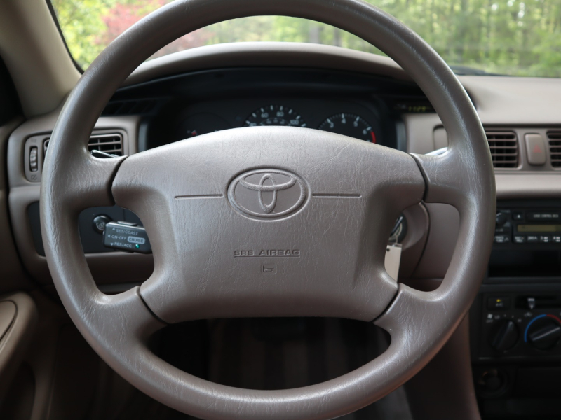 Toyota Camry 1999 price $5,900