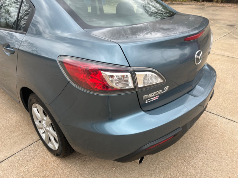 Mazda Mazda3 2010 price $4,495