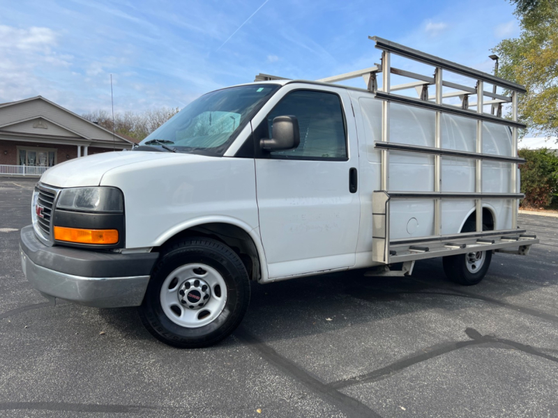 GMC Savana Cargo Van 2015 price $12,995
